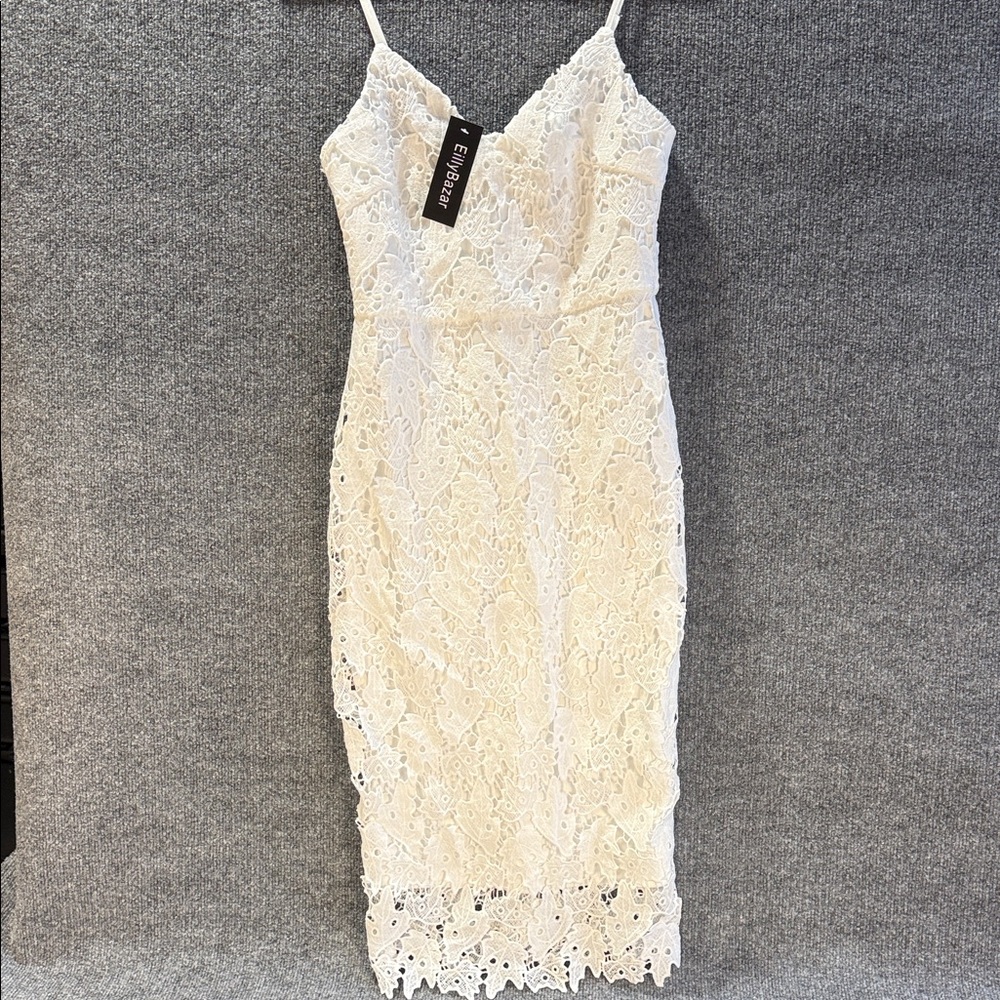 NWT Eilly Bazar Lace Midi Dress in White (not cream) Medium